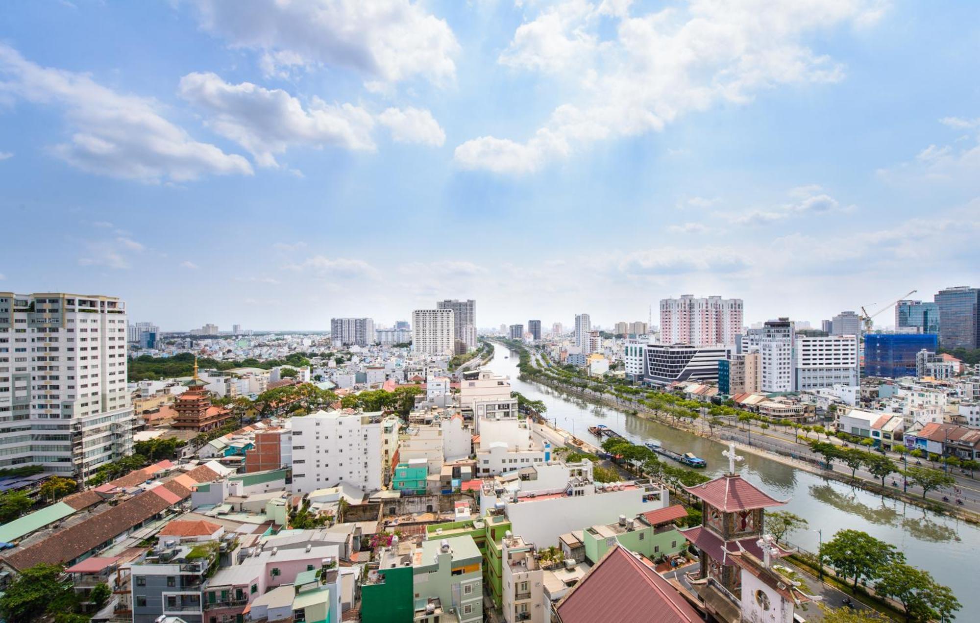 Saigon Ben Thanh Market Apartment *